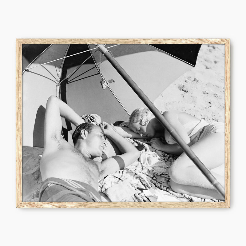 Retro Beach Couple in Black and White - Sage and Rose Prints