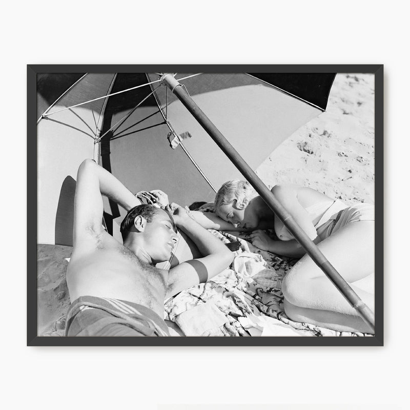 Retro Beach Couple in Black and White - Sage and Rose Prints