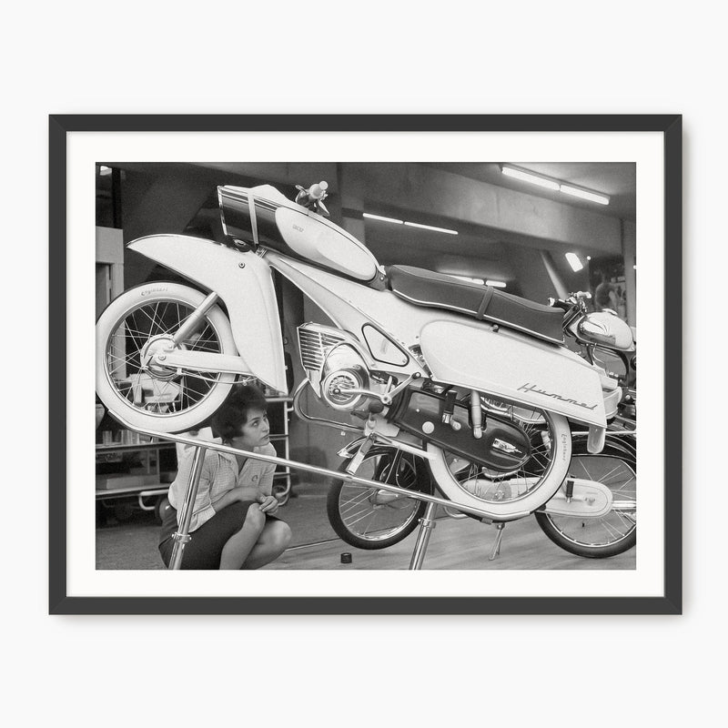 Black and White Retro 9-Piece Gallery - Sage and Rose Prints