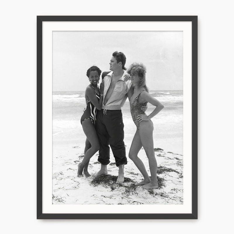 Monochrome Vintage Beach Photo - Sage and Rose Prints