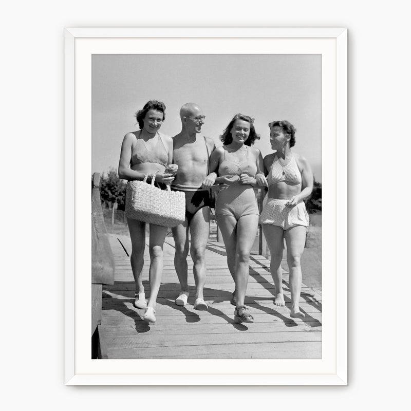 Beach Walk Old Photo Print - Sage and Rose Prints