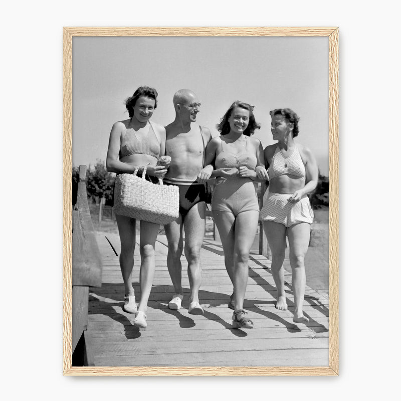 Beach Walk Old Photo Print - Sage and Rose Prints